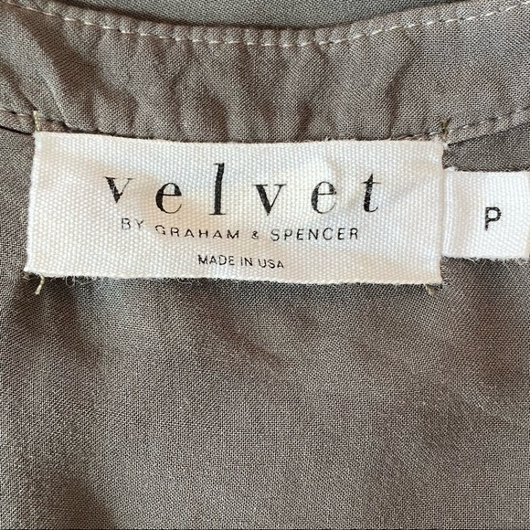 Bundle of TWO Anthro Velvet by Graham & Spencer Green-Grey & Cream Tank Tops Med - Picture 3 of 12